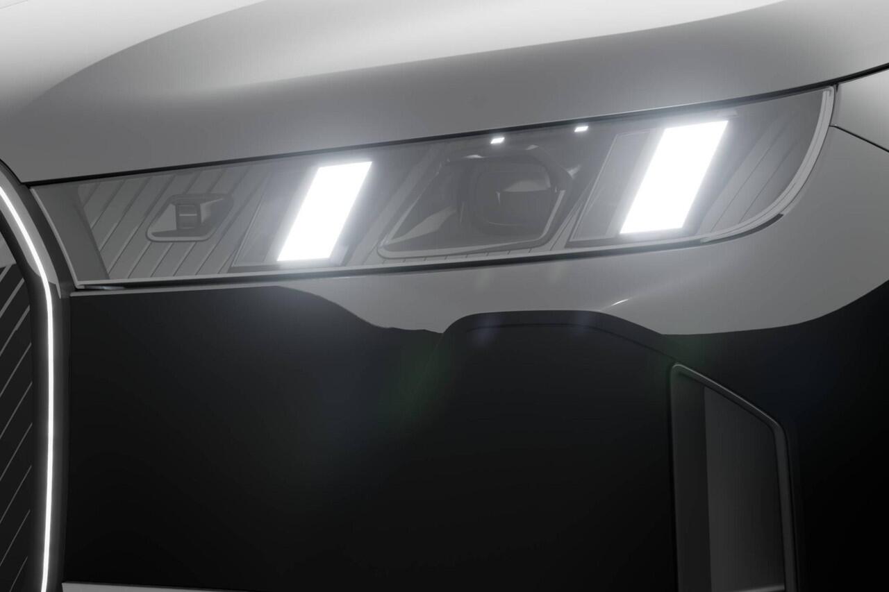 BMW iX xDrive45 | M Sport Pro | Innovation Pack | Comfort Pack | Sky Lounge | Showroomvoordeel