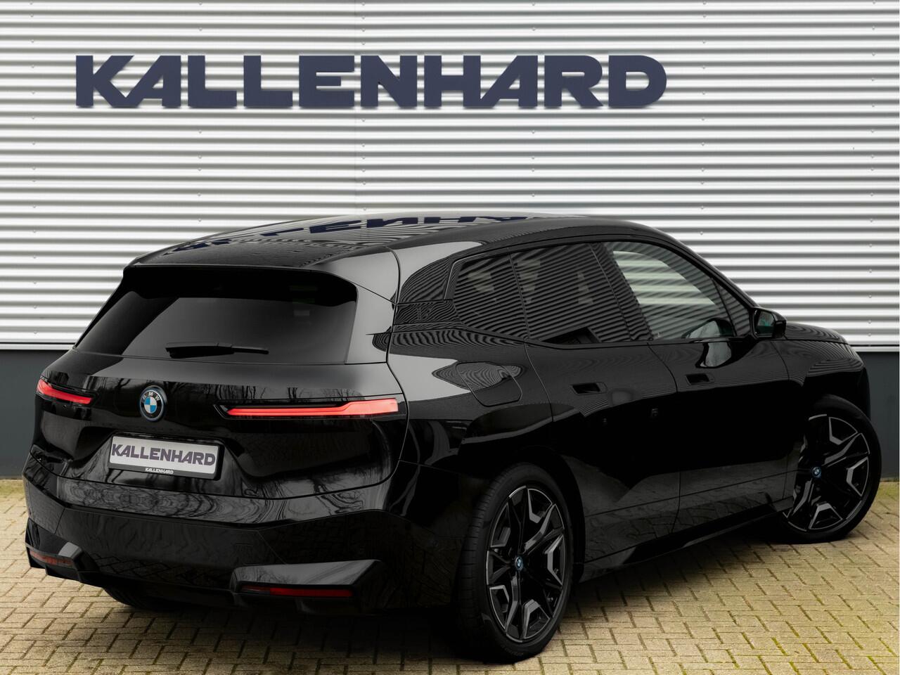 BMW iX xDrive50 - Sportpakket - Pano - Driving Ass Prof - Harman Kardon - 112 kWh