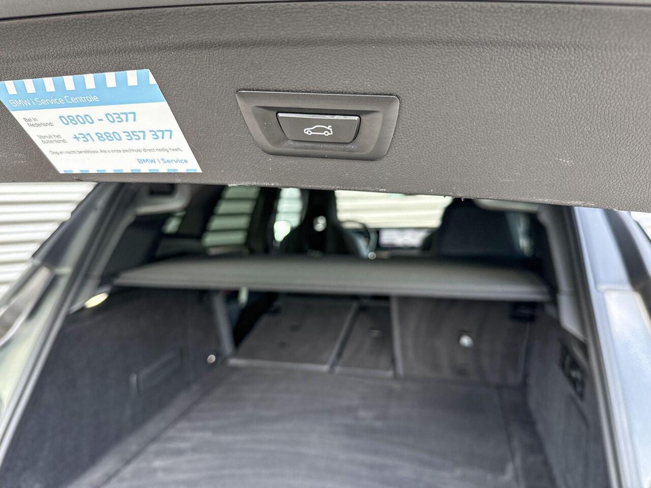 BMW iX xDrive40 Business Edition Plus 77 kWh / Selections