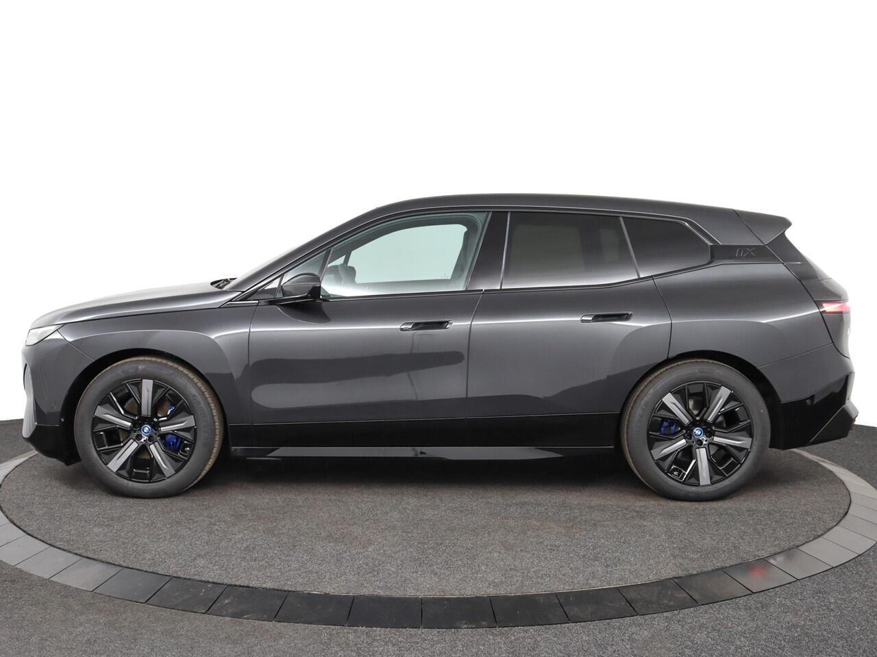 BMW iX xDrive40 | Sport Package