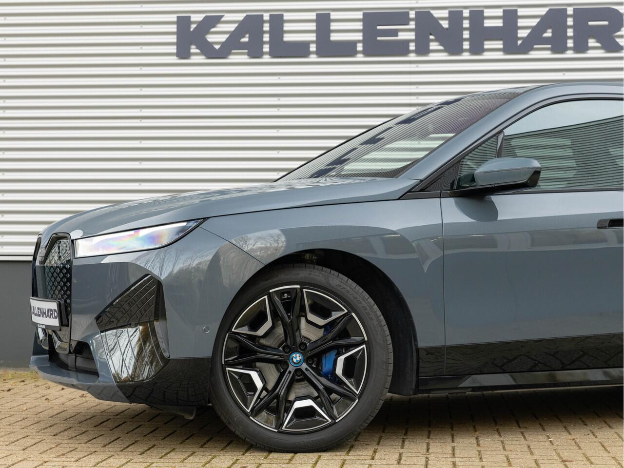 BMW iX xDrive50 - 112 kWh - Sportpakket - Driving Ass Prof - Head-up