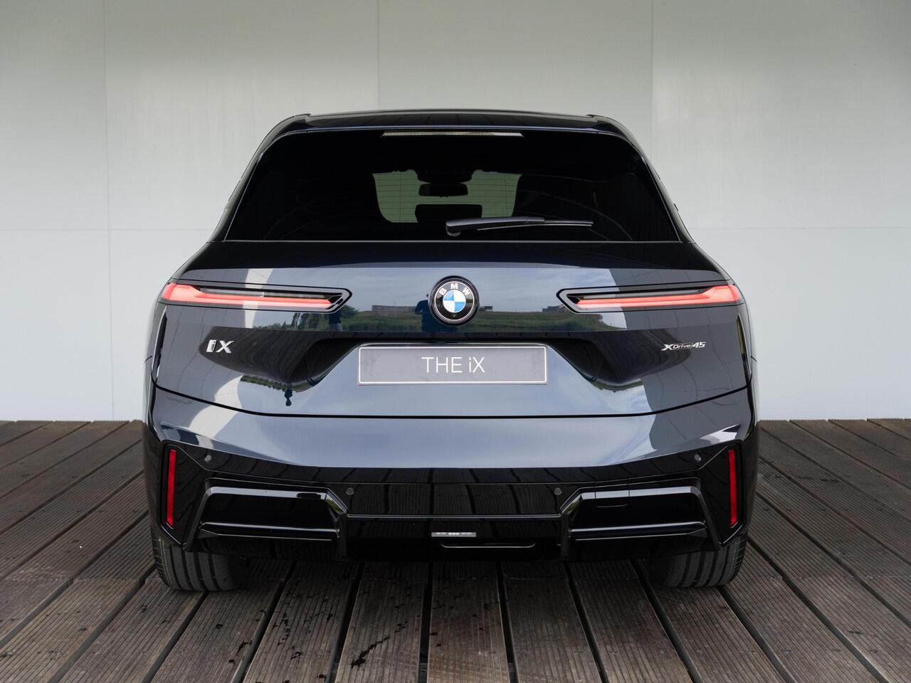 BMW iX xDrive45 | M Sportpakket Pro | Innovation Pack | Comfort Pack