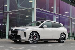 bmw-ix-xdrive60-m-sport---panoramad