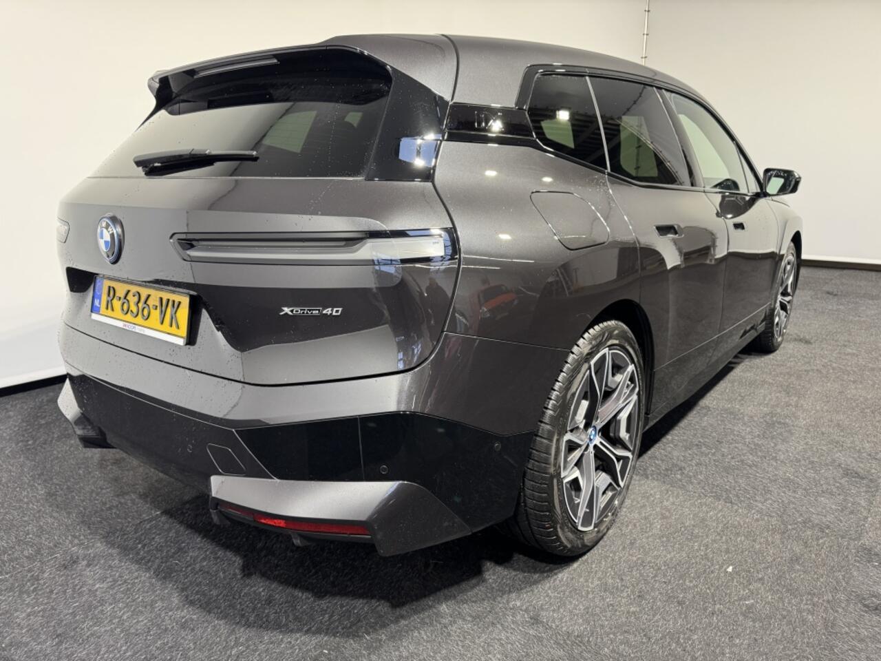 BMW iX High Executive 77 kWh | Laserlicht | Driving Assistant Professio