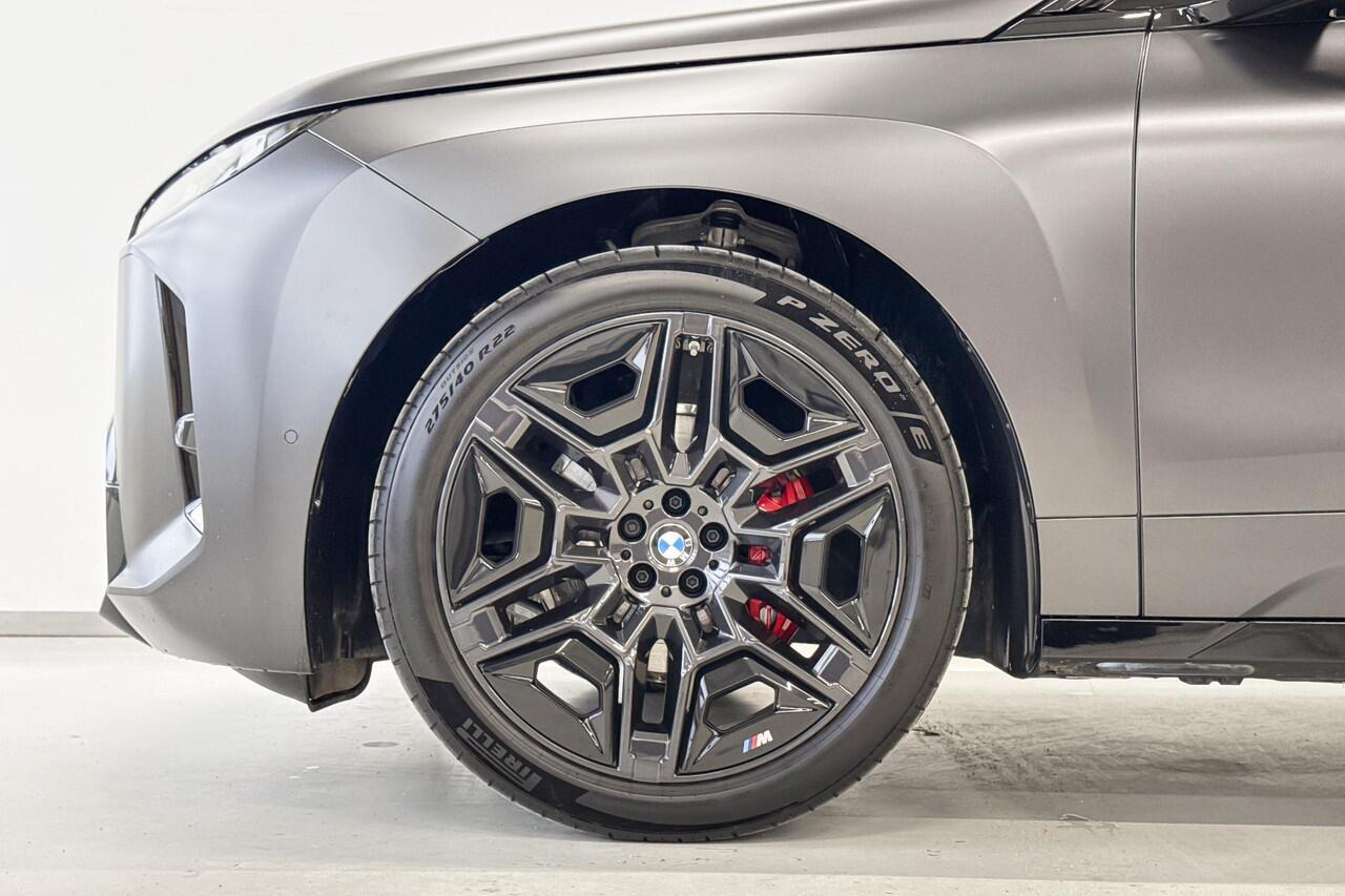 BMW iX xDrive45