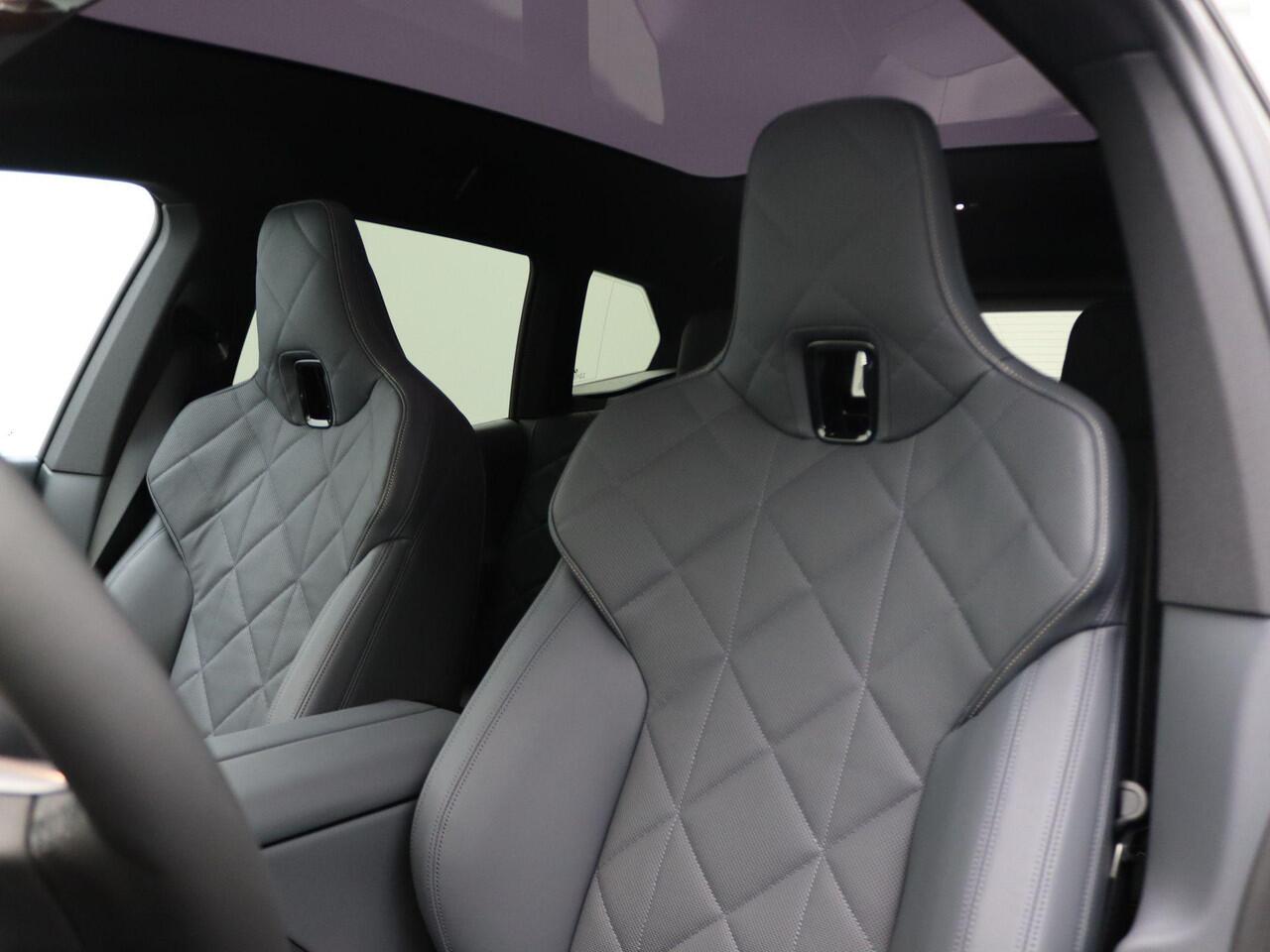 BMW iX xDrive60 | M Sportpakket Pro | Comfort Pack icm M Sportpakket | Innovation Pack