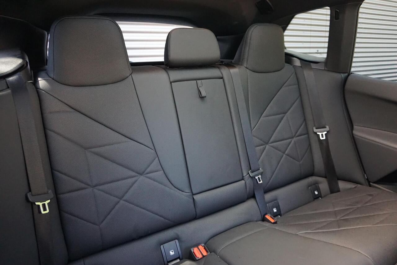 BMW iX xDrive50 Sportpakket | Comfort Access | Glazen panoramadak Sky Lounge | Driving Assistant Professional | HIFI System Harman Kardon | Parking Assistant Professional