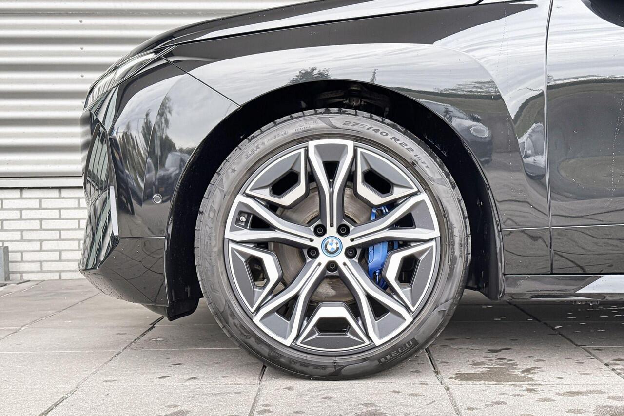 BMW iX xDrive50 Sportpakket / High Executive / CoPilot Pack / Integral Active Steering / Soft-Close / Sky Lounge / Harman Kardon / Luchtvering