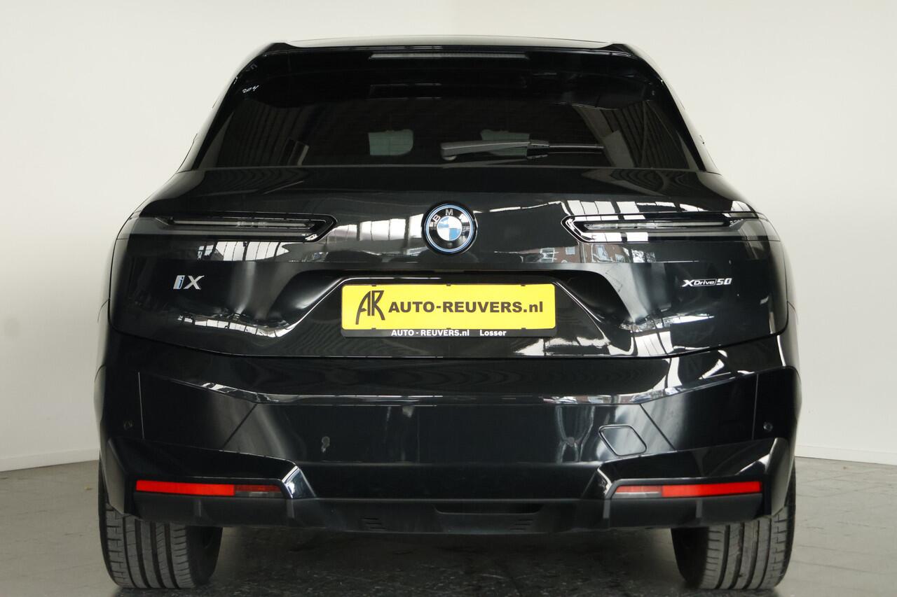 BMW iX xDrive50 Sport SKY 112 kWh / Pano / HUD / Harmankardon / Trekhaak