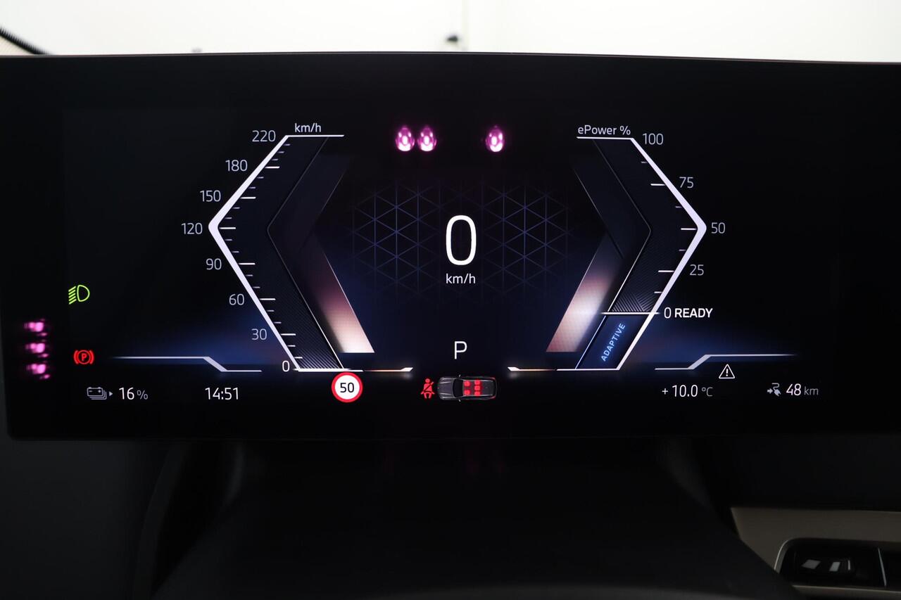 BMW iX xDrive40 Business Edition Plus 77 kWh | Driving Assistant Professional| voorstoelen verwarmd | laser LED koplampen |