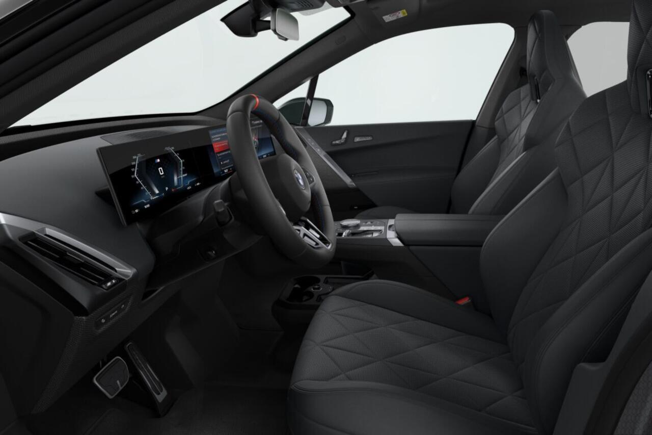 BMW iX xDrive M70 | Comfort Pack | Innovation Pack | Trekhaak | Showroomvoordeel