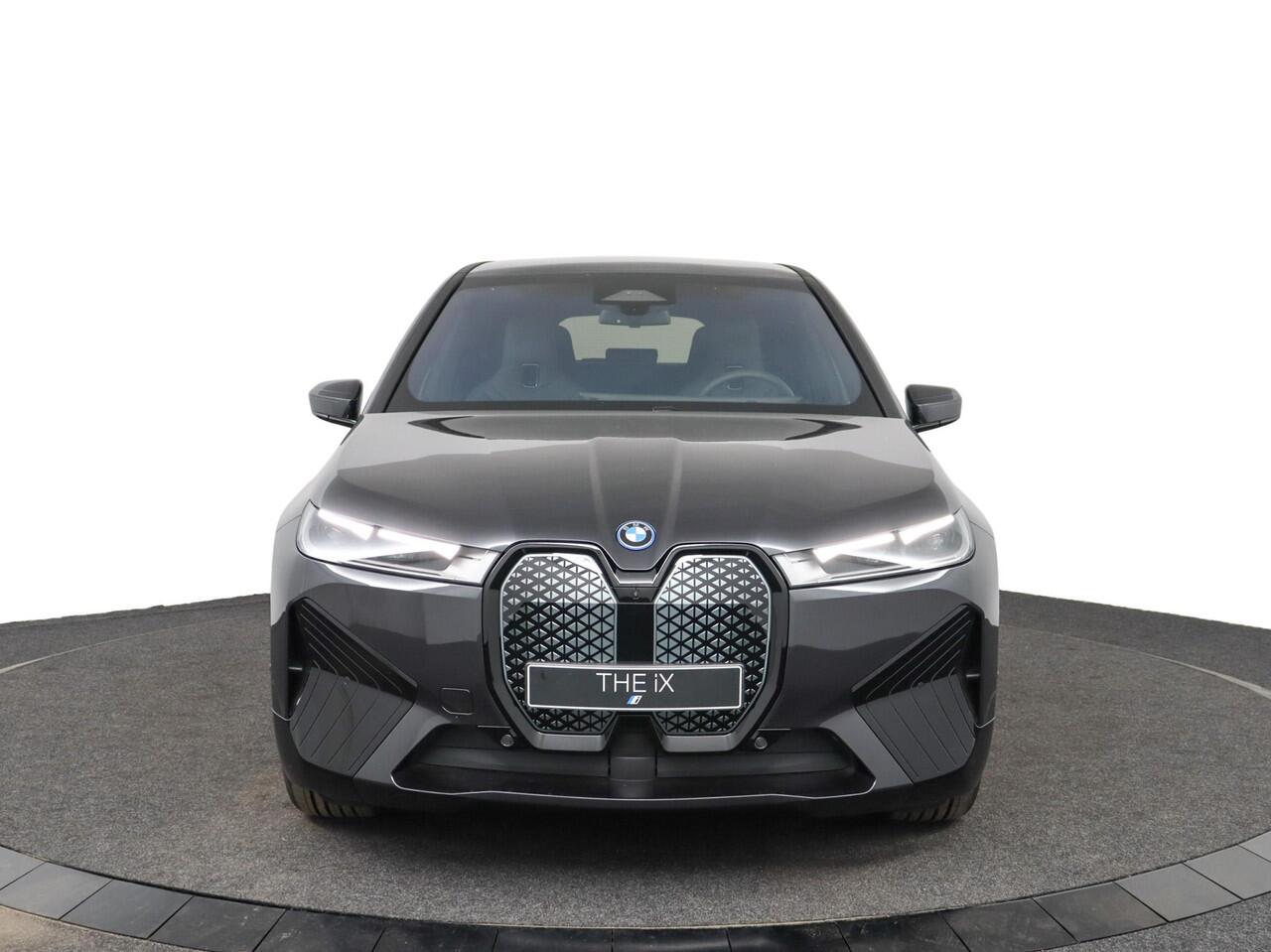 BMW iX xDrive40 | Sport Package