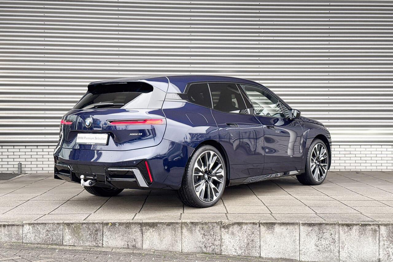 BMW iX xDrive45 101 kWh