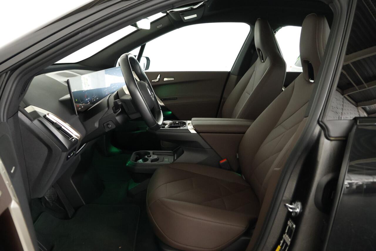 BMW iX xDrive50 Sport SKY 112 kWh / Pano / HUD / Harmankardon / Trekhaak