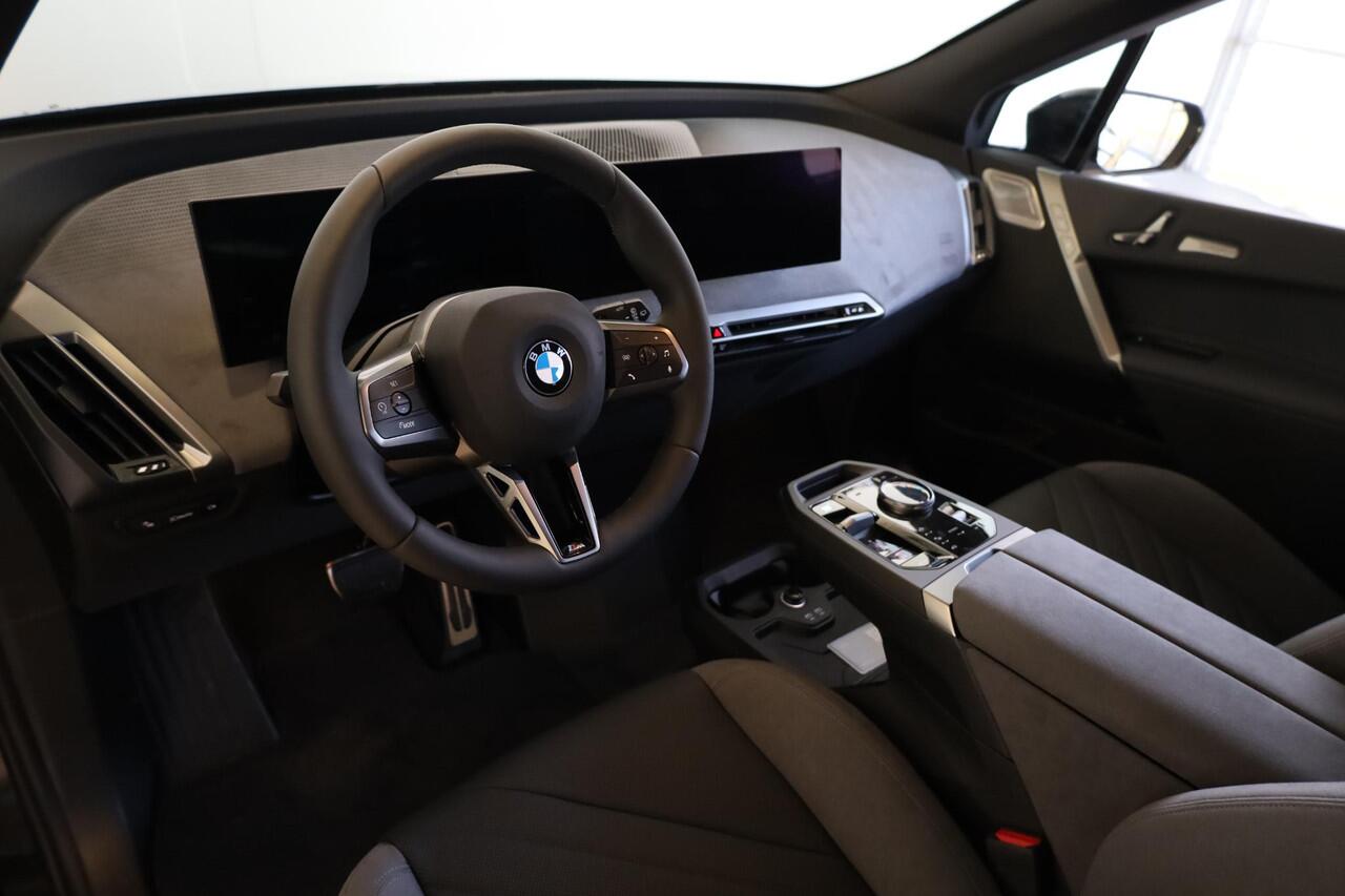 BMW iX xDrive45 | M Sportpakket Pro | Comfort Pack | Innovation Pack