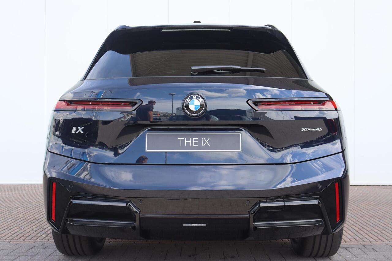BMW iX xDrive45 | M Sportpakket | Comfort Pack | Innovation Pack