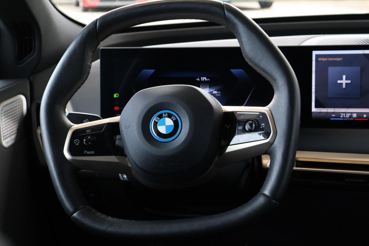 BMW iX xDrive50 | Sport Edition | Bowers & Wilkins | Panoramadak Sky Lounge | Laserlight