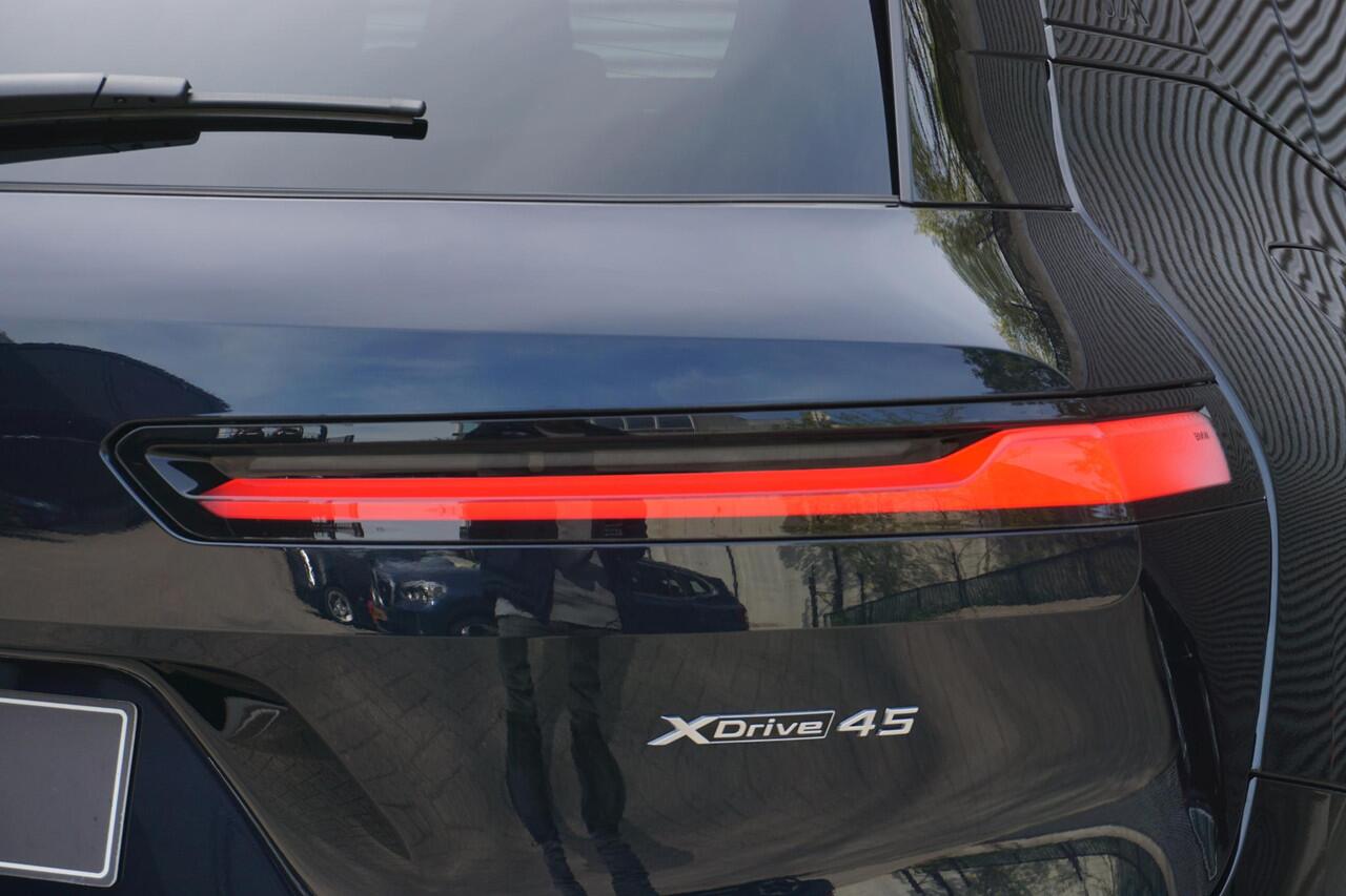 BMW iX xDrive45 | M Sportpakket Pro | Innovation Pack | Comfort Pack