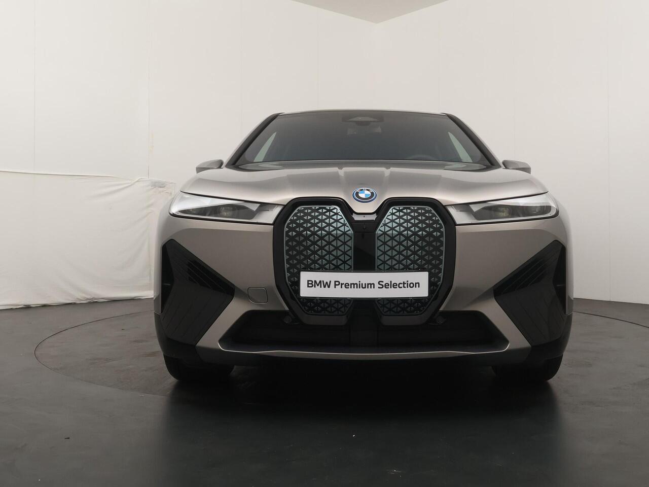 BMW iX xDrive40 | Sport Package |