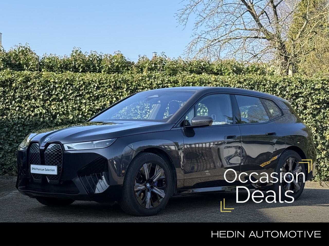 BMW iX xDrive40 High Exe | 21" | Laser | Sportpakket | Driving Assistant Plus