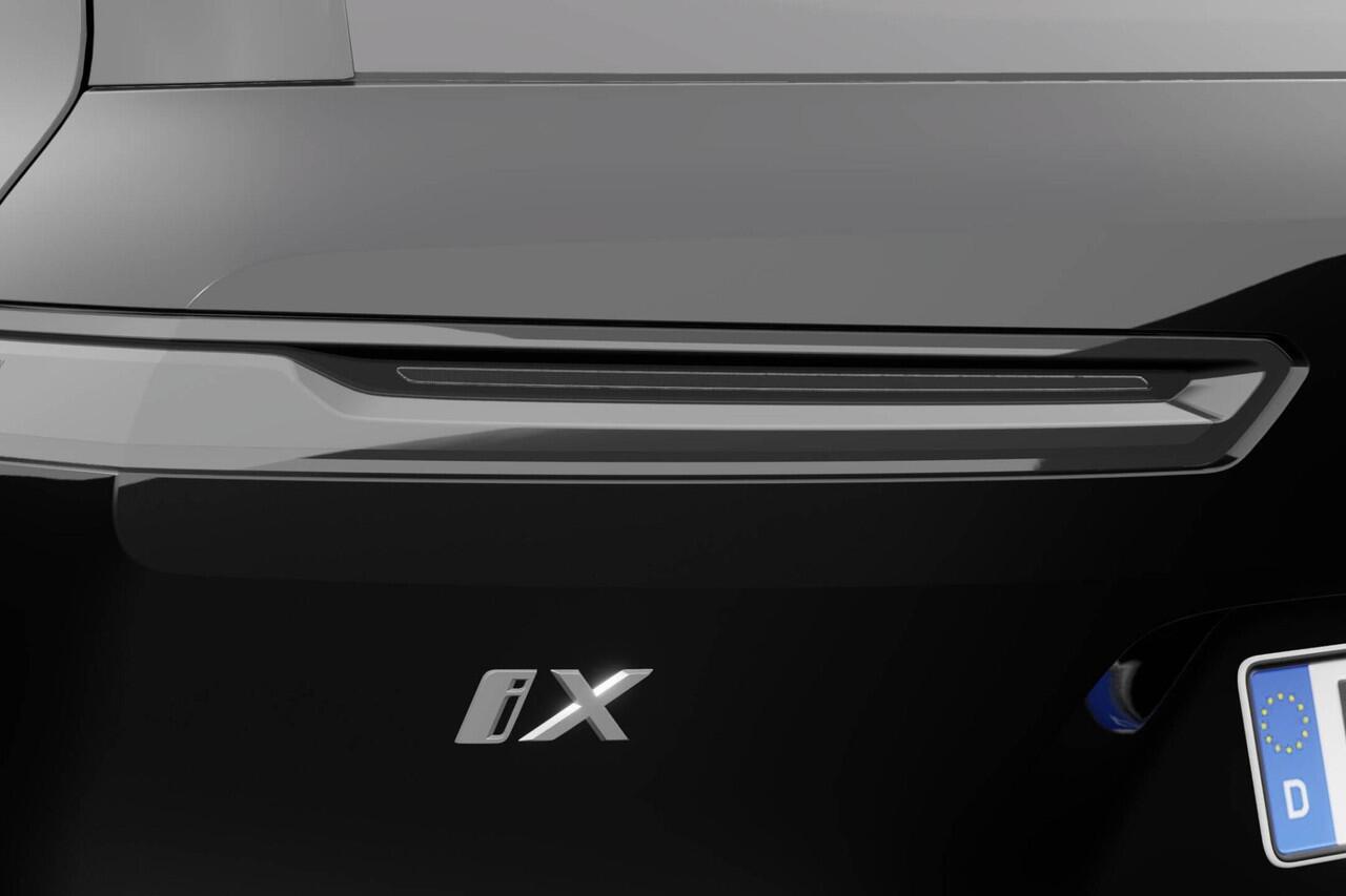 BMW iX xDrive45 | M Sport Pro | Innovation Pack | Comfort Pack | Sky Lounge | Showroomvoordeel