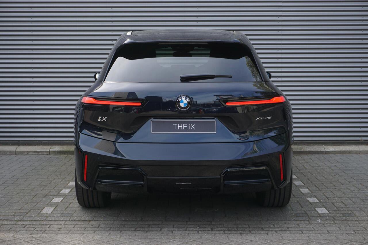 BMW iX xDrive45 | M Sportpakket Pro | Innovation Pack | Comfort Pack