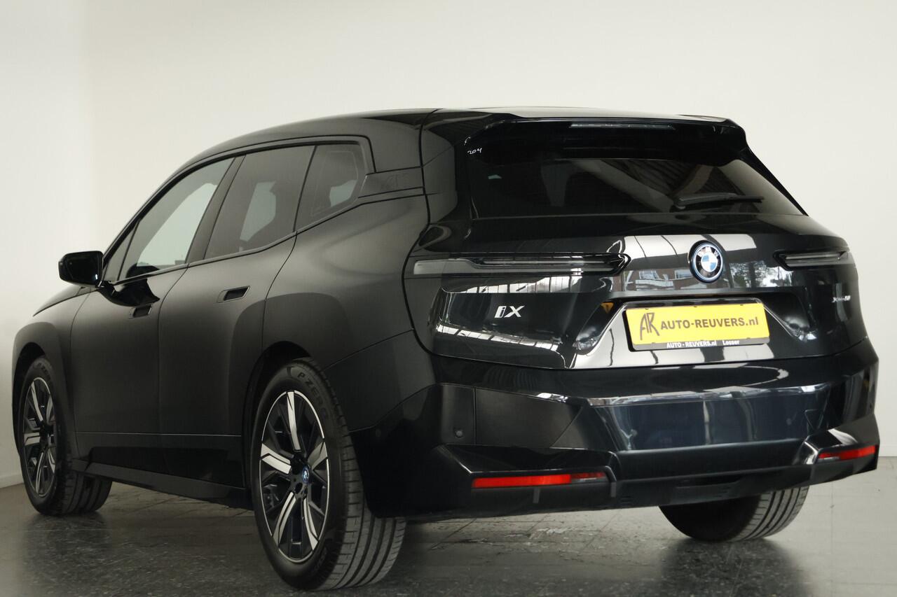 BMW iX xDrive50 Sport SKY 112 kWh / Pano / HUD / Harmankardon / Trekhaak