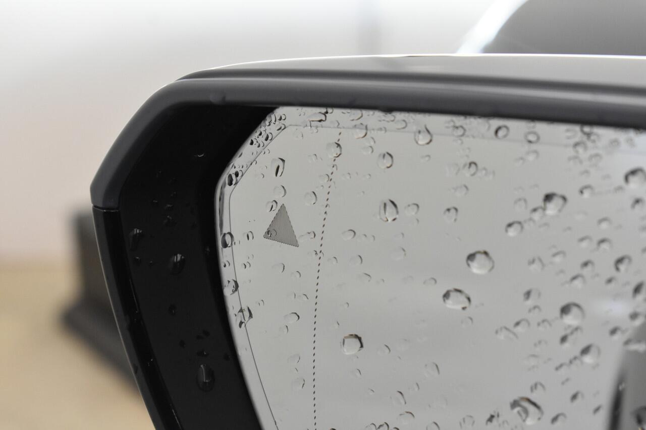 BMW iX xDrive40 High Executive 77 kWh SOH 100% El Trekhaak Panodak Head Up Camera