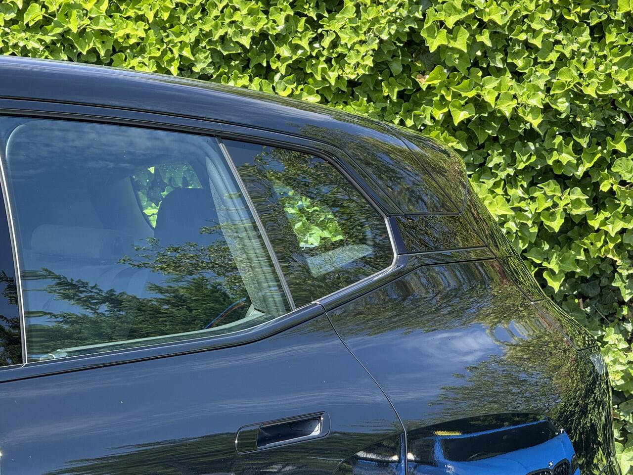 BMW iX xDrive45 | M-Sport Pro | Panorama Sky Lounge | 23'' | Harman/Kardon | Driv. Ass. Prof.