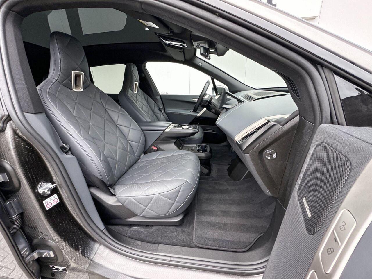 BMW iX xDrive50 Trekhaak | Panoramadak | Integral Active Steering