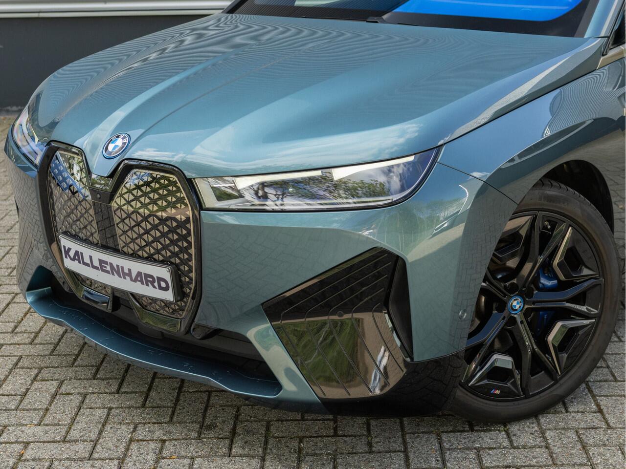 BMW iX M60 - Pano - Bowers & Wilkins - Trekhaak - Stoelventilatie