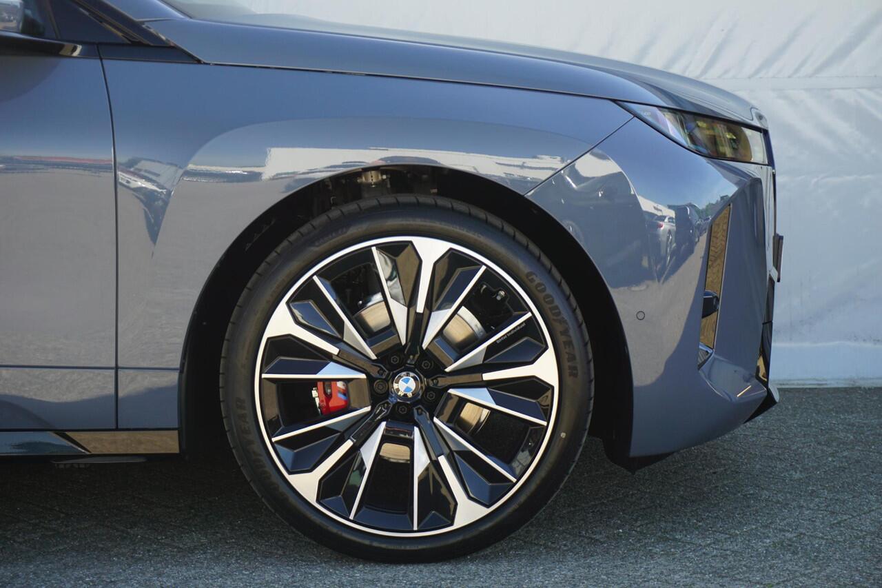 BMW iX xDrive60 | M Sportpakket Pro | Comfort Pack | Innovation Pack