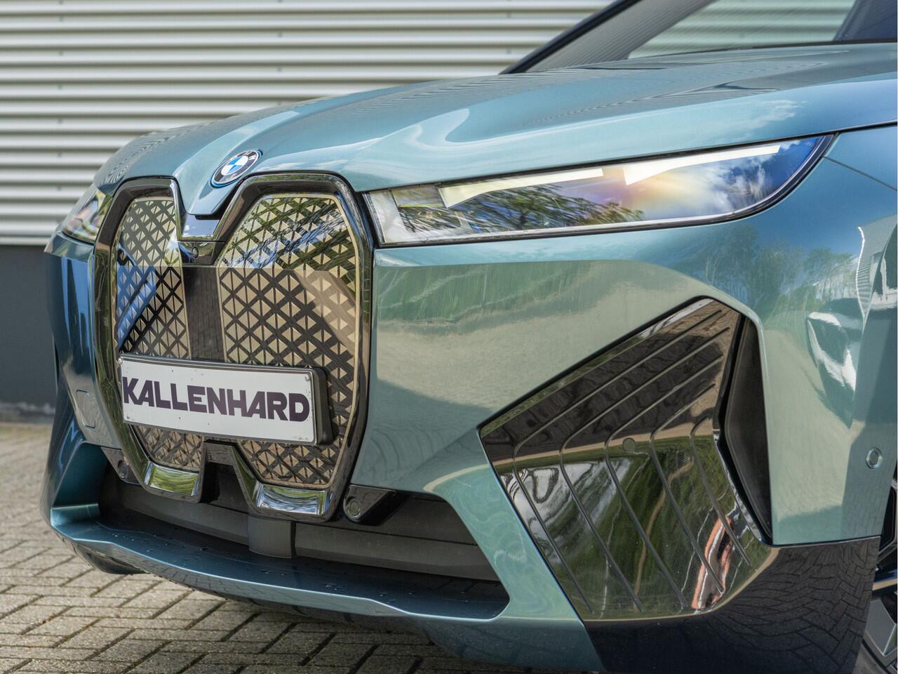 BMW iX M60 xDrive - Pano - Bowers & Wilkins - Trekhaak - Stoelventilatie