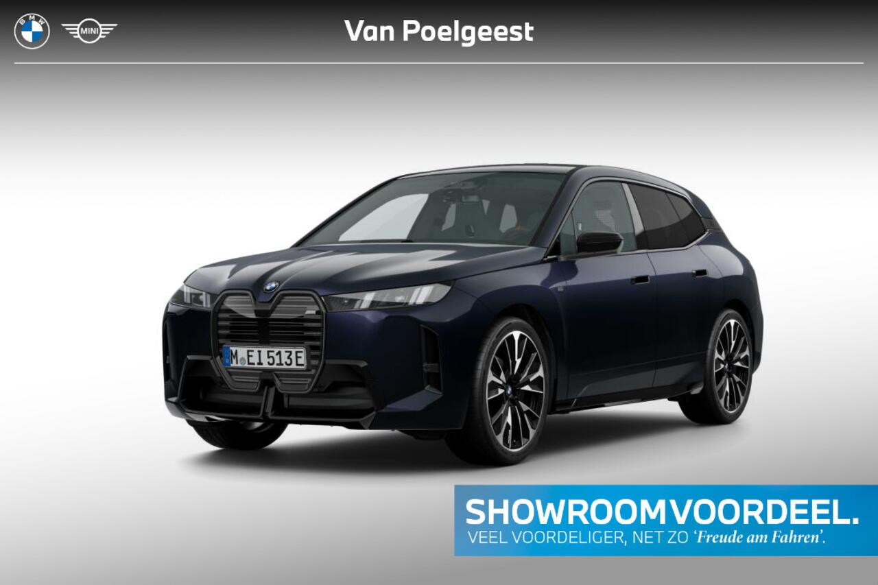 BMW iX xDrive M70 | Comfort Pack | Innovation Pack | Trekhaak | 23" LM | Sky lounge | Showroomvoordeel