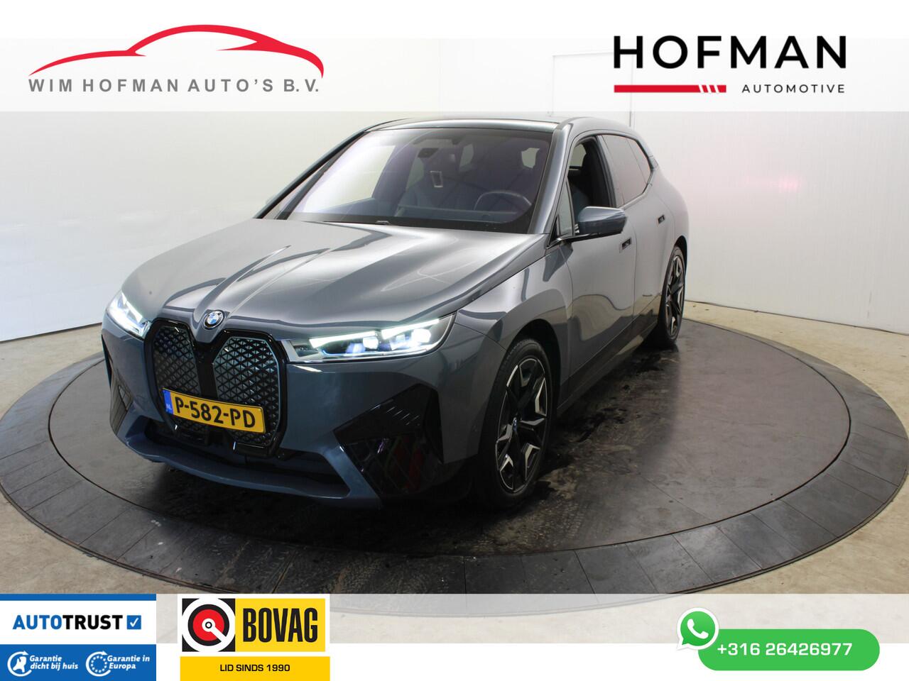 BMW iX xDrive40 High Executive 77 kWh SOH 100% El Trekhaak Panodak Head Up Camera