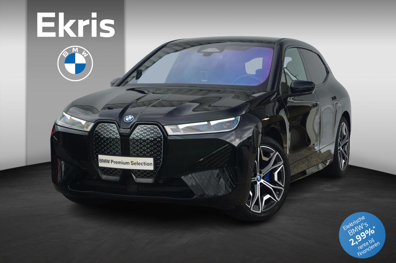 BMW iX xDrive40 Sportpakket 22'' / Bowers & Wilkins / Laserlight / Driving Assistant