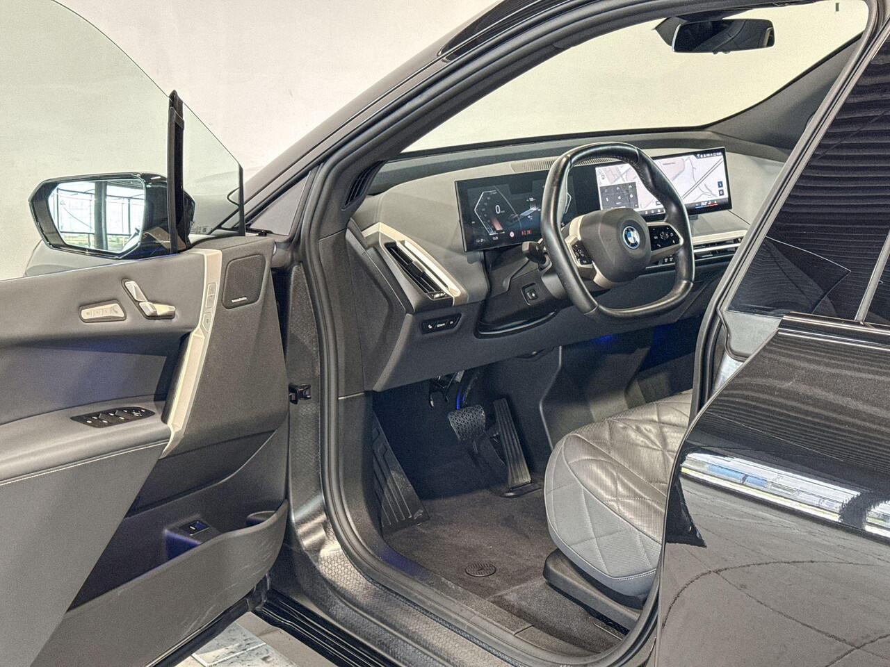 BMW iX xDrive50 Business Edition Plus Sportpakket | Selections
