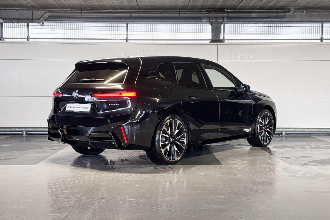 BMW iX xDrive45 101 kWh | M Sportpakket Pro | Comfort Pack | Innovation Pack
