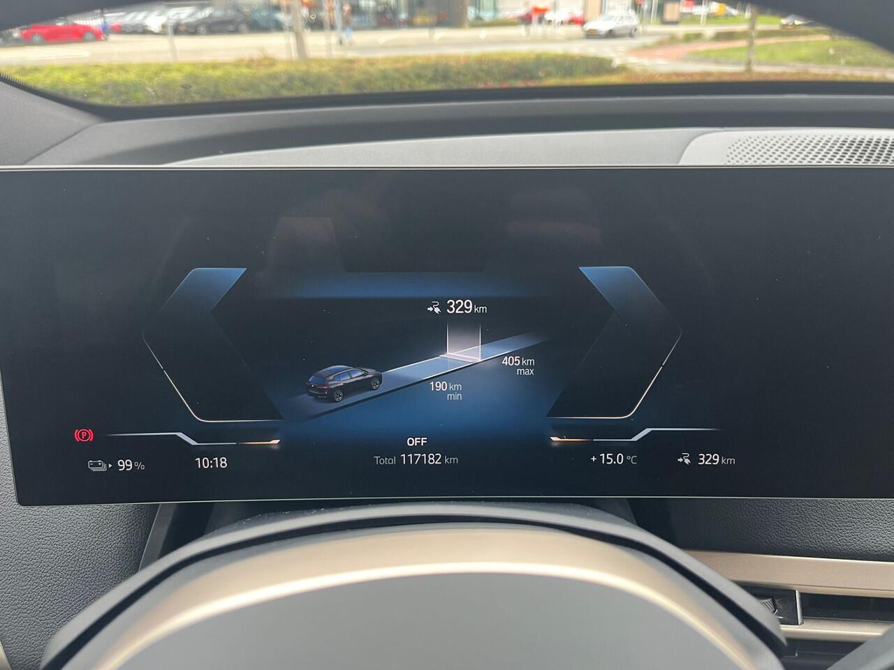 BMW iX xDrive40 Executive 77 kWh | Head-Up Display | Camera | Stoelverwarming | Navigatie |