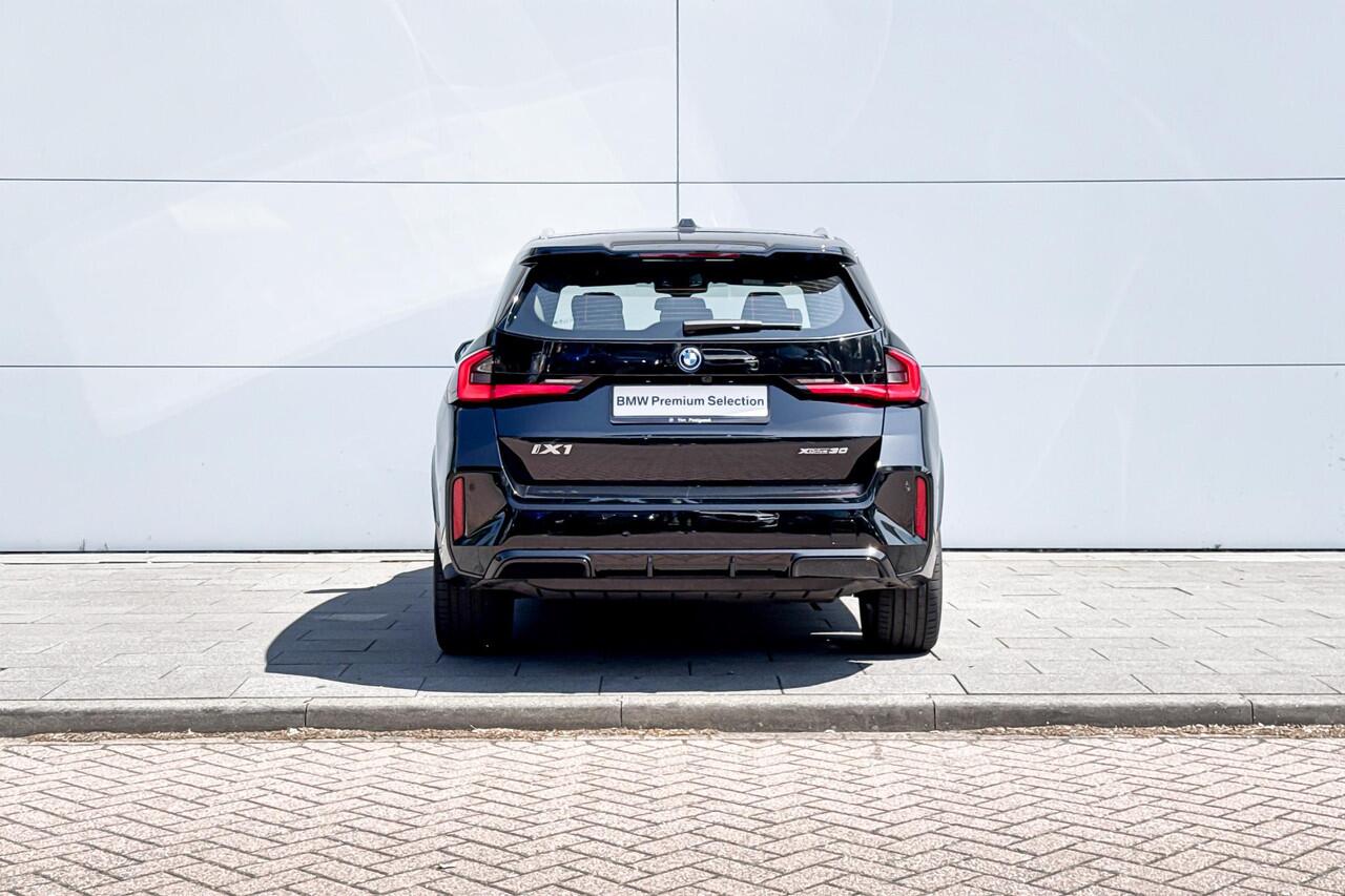 BMW iX1 xDrive30 M-Sport Premium Pack | Selections M-Sport | Premium Pack |