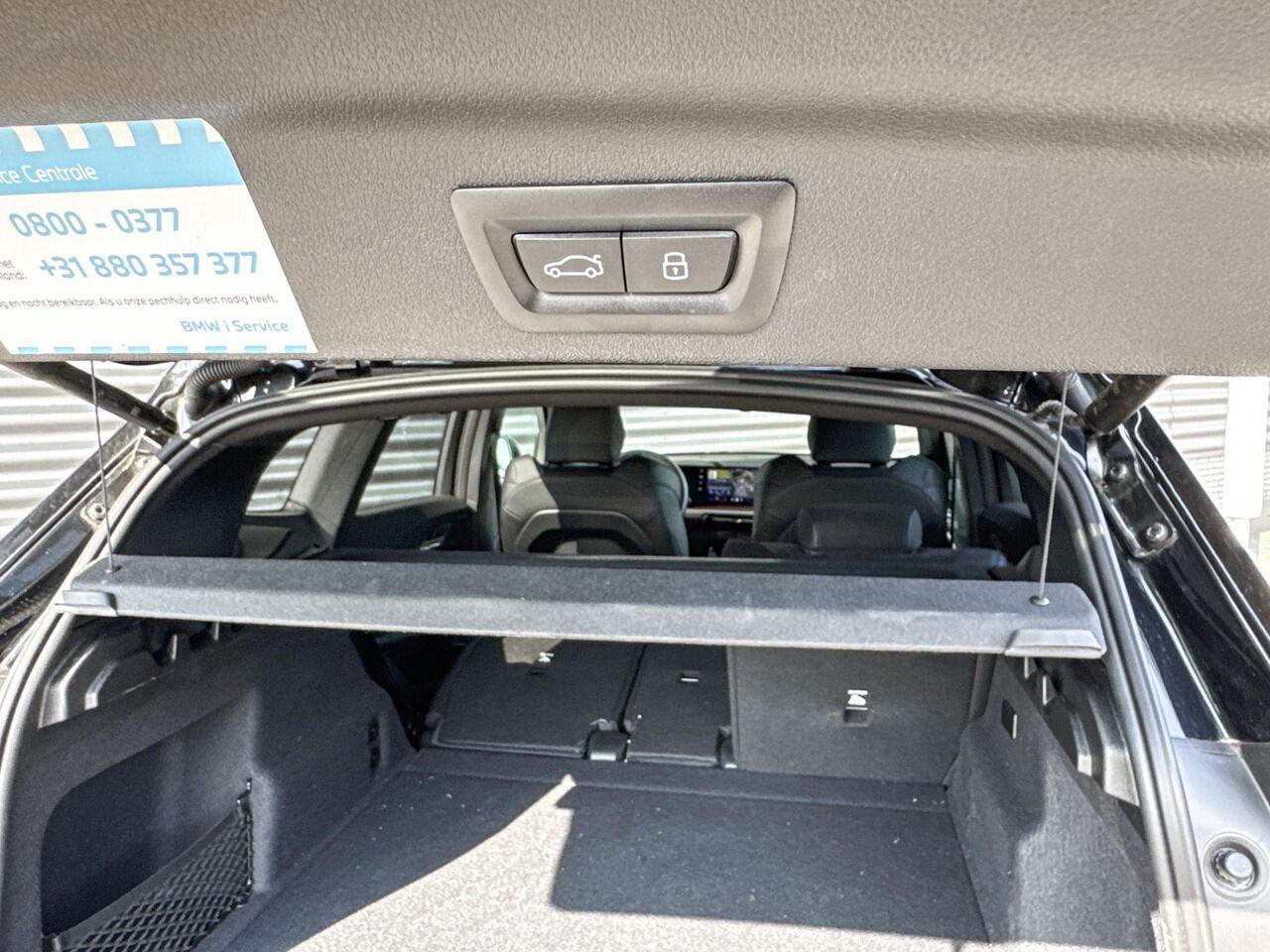 BMW iX1 eDrive20 M Sportpakket / Premium Pack / Elektrische Trekhaak / Selections