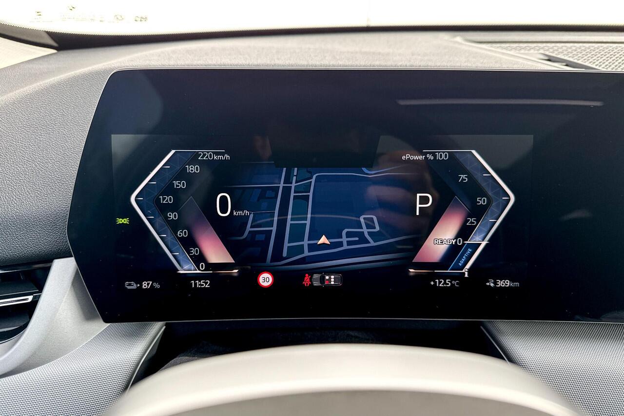 BMW iX1 eDrive20 Premium Travel Pack Premium Pack | Travel Pack | Panoramadak