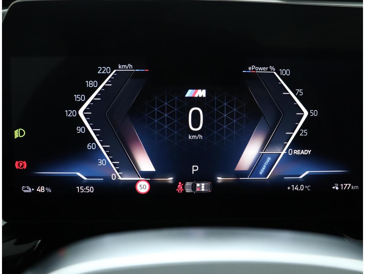 BMW iX1 eDrive20 67 kWh M Sportpakket Pro | Panoramadak | Harman-Kardon | Driving Assistant Plus | Comfort Access | 20 inch