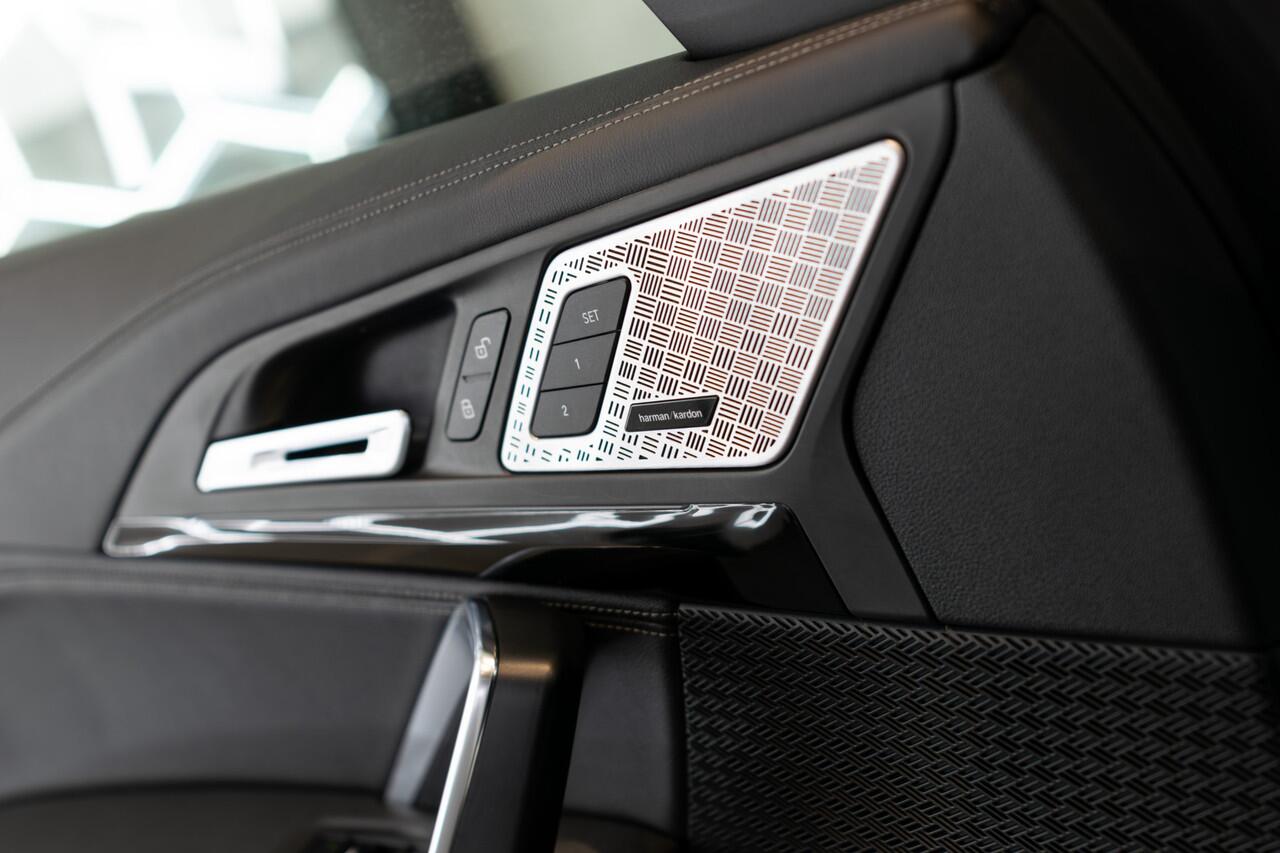 BMW iX1 xDrive30 M-sport Launch Edition 67 kWh Pano|Harman-Kardon|Massage|Incl. BTW