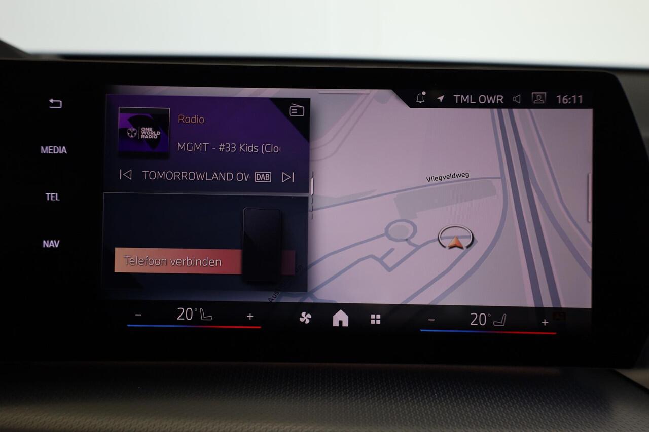 BMW iX1 eDrive20 M Sport Pro | Driving Assitant Plus | Panoramadak | Elektr. Trekhaak