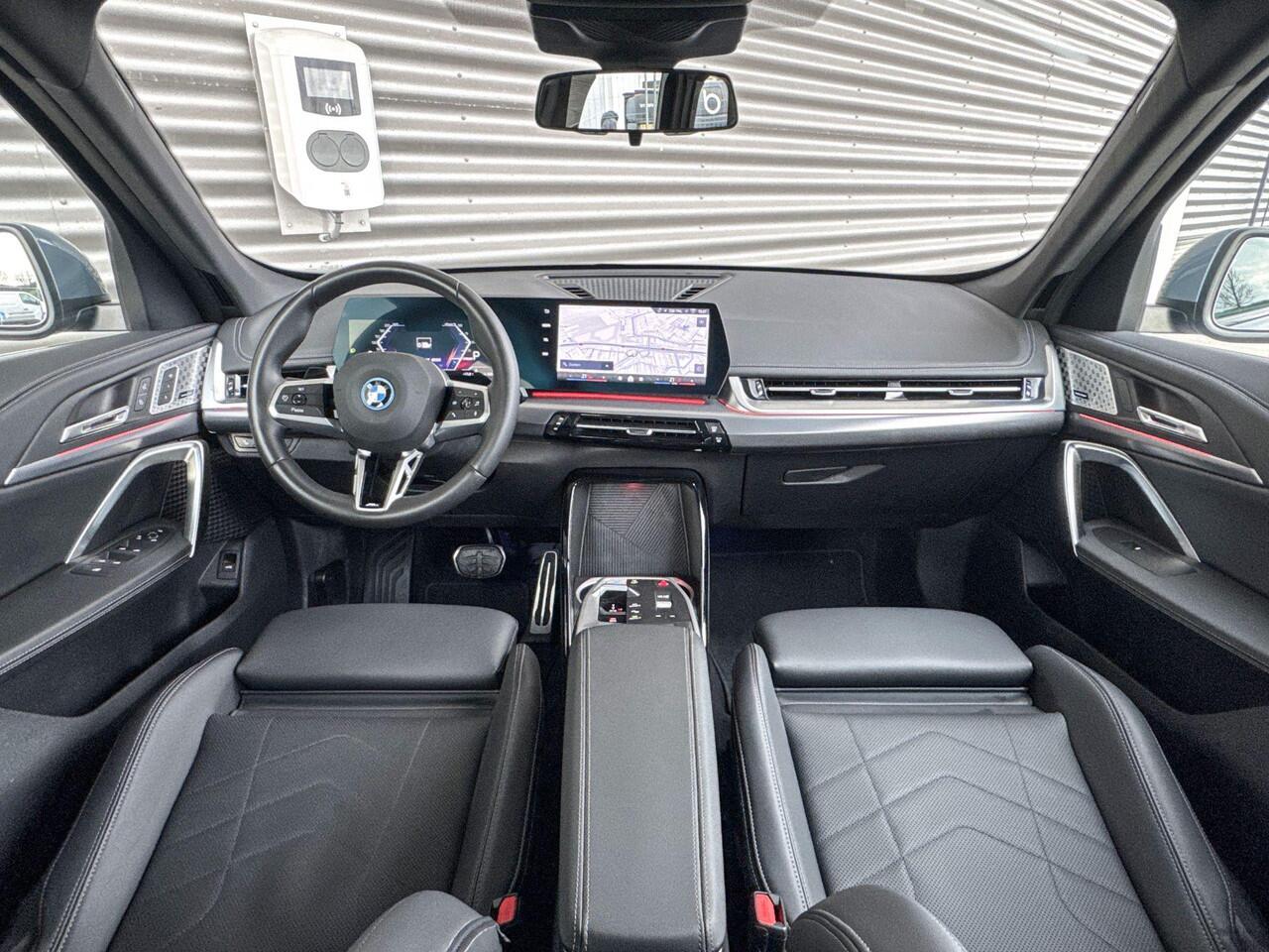 BMW iX1 eDrive20 67 kWh M Sport | 19 inch