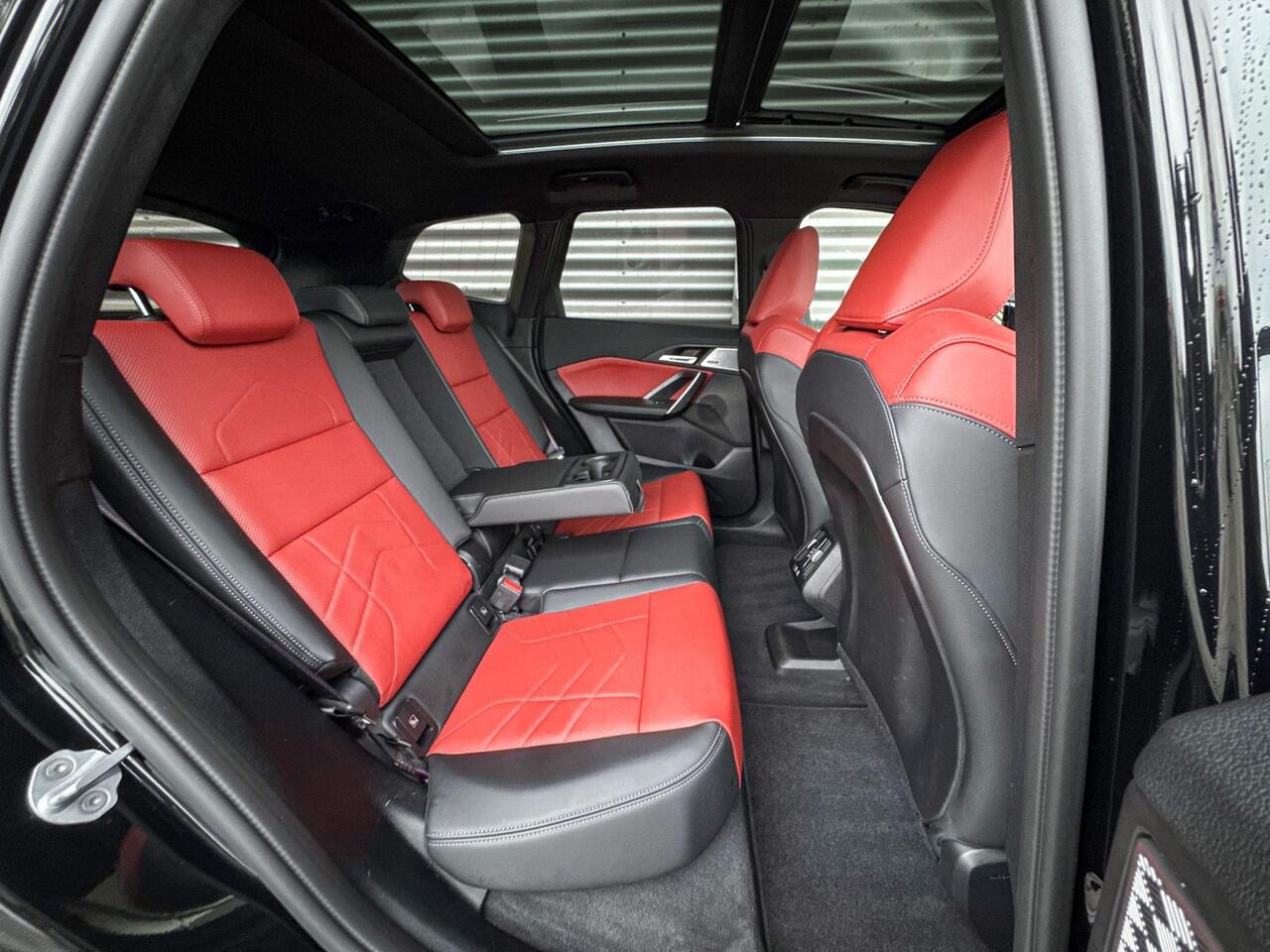 BMW iX1 xDrive30 67 kWh