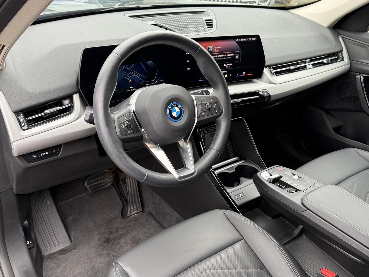 BMW iX1 eDrive20 | Camera | Comfort Access | 18''