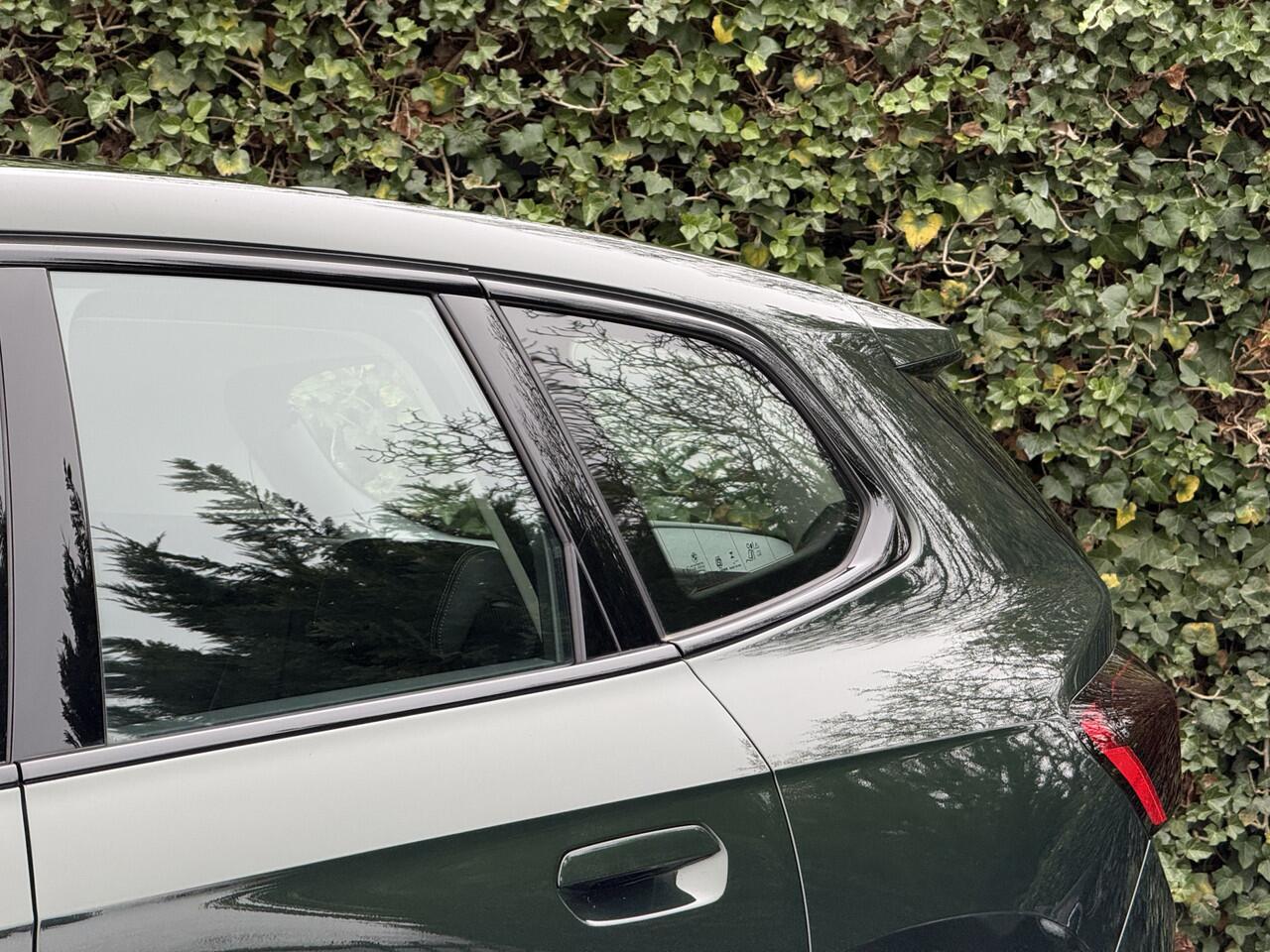 BMW iX1 eDrive20 | Camera | Comfort Access | 18''