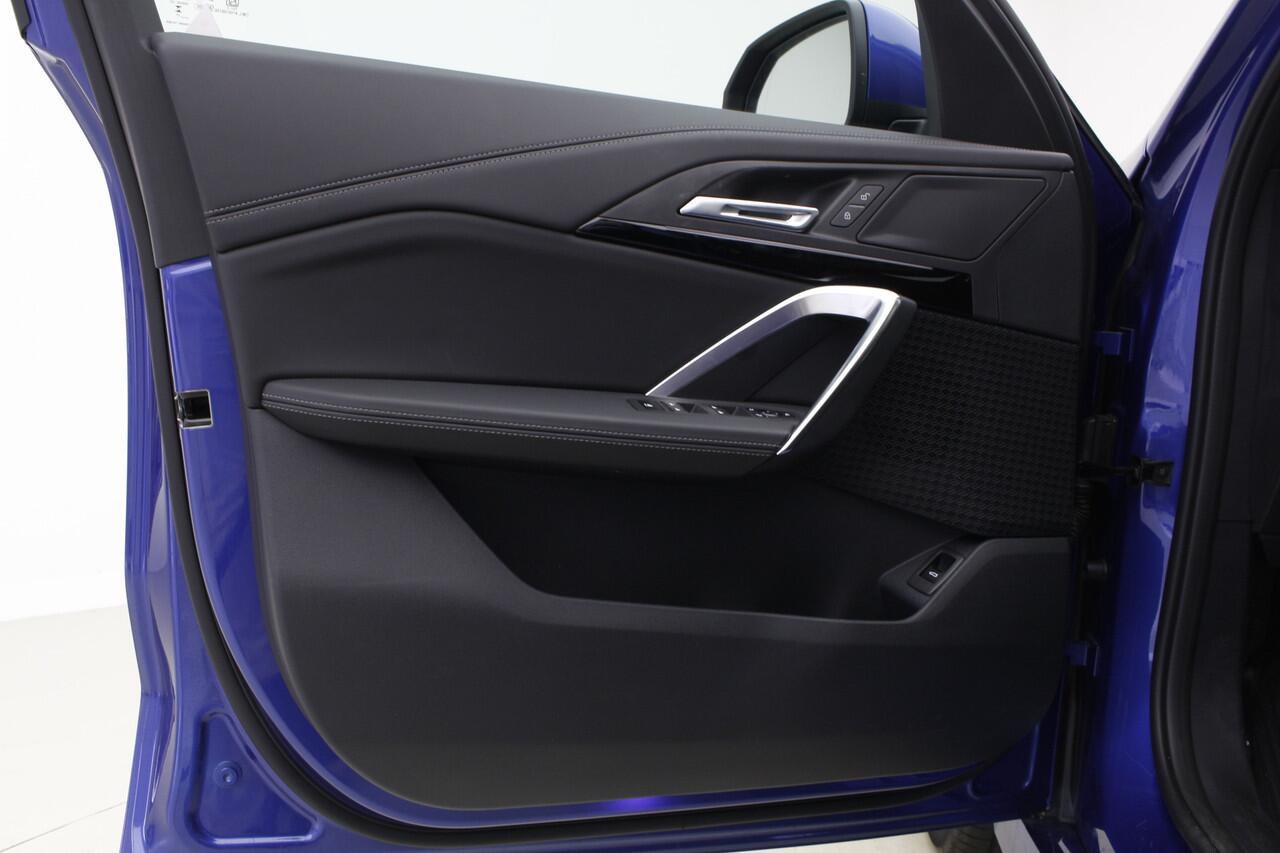 BMW iX1 eDrive20 67 kWh M-Sport | Panorama | 19" | Trekhaak | Premium Pack | Nu voor 45.895,-